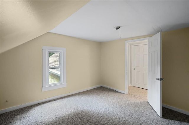 2 Plainfield Pike, Foster, RI 02825