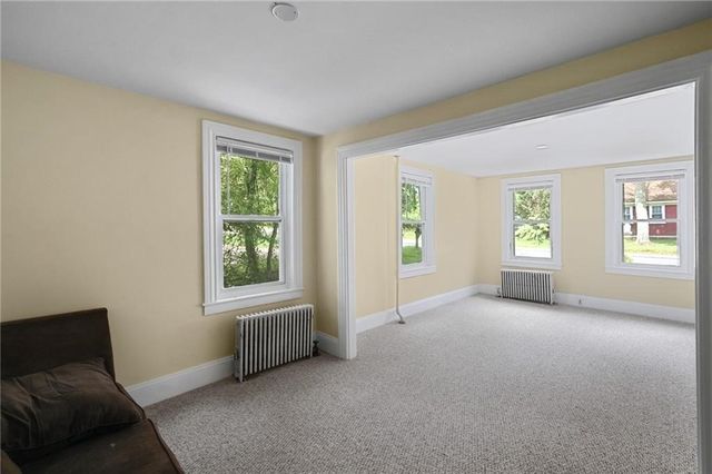 2 Plainfield Pike, Foster, RI 02825