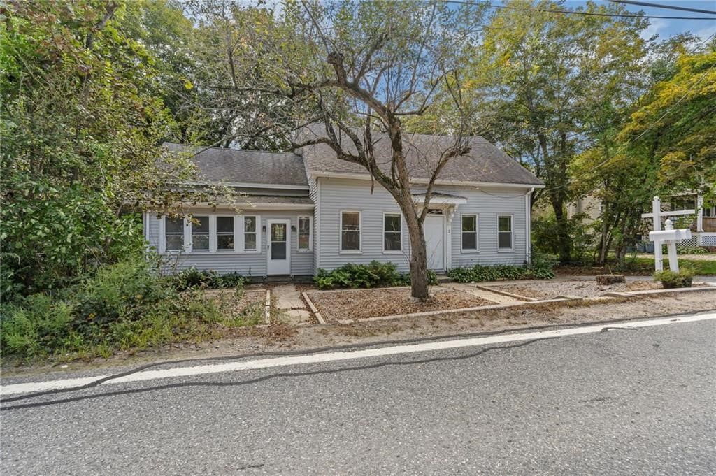 2 Plainfield Pike, Foster, RI 02825