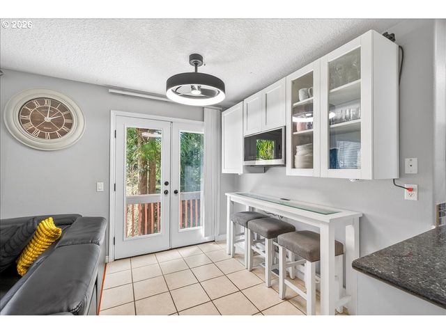 867 Se 39TH Ct, Hillsboro, OR 97123