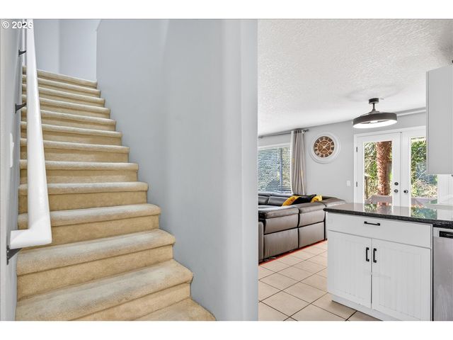 867 Se 39TH Ct, Hillsboro, OR 97123