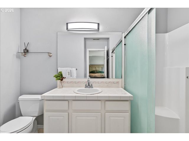 867 Se 39TH Ct, Hillsboro, OR 97123