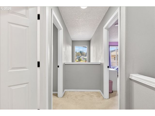 867 Se 39TH Ct, Hillsboro, OR 97123