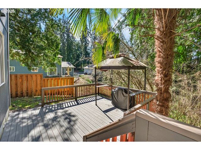 867 Se 39TH Ct, Hillsboro, OR 97123