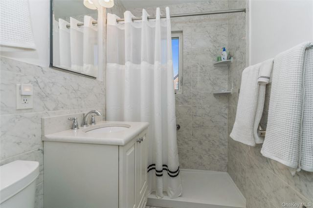 14839 60th Avenue, Flushing, NY 11355