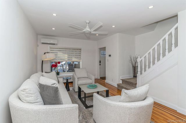 14839 60th Avenue, Flushing, NY 11355