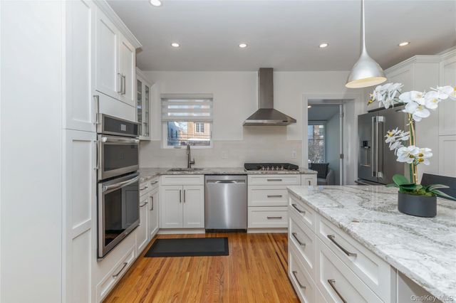 14839 60th Avenue, Flushing, NY 11355