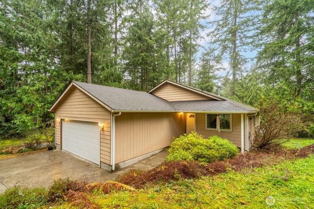 22442 Blue Lake Court SE, Yelm, WA 98597