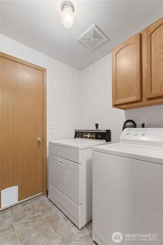 22442 Blue Lake Court SE, Yelm, WA 98597