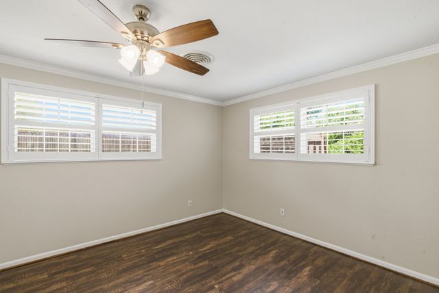 117 Bryan Street, Jacksboro, TX 76458