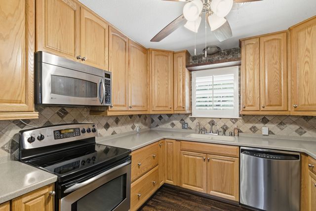 117 Bryan Street, Jacksboro, TX 76458