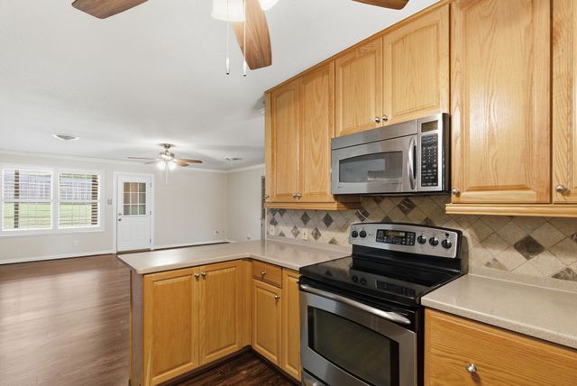 117 Bryan Street, Jacksboro, TX 76458