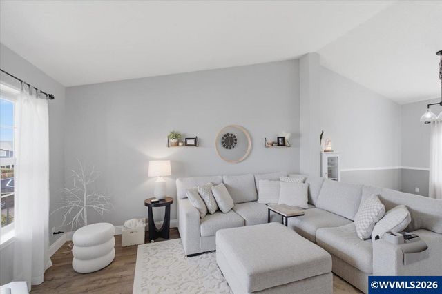 2810 Hoover Av NW, Salem, OR 97304