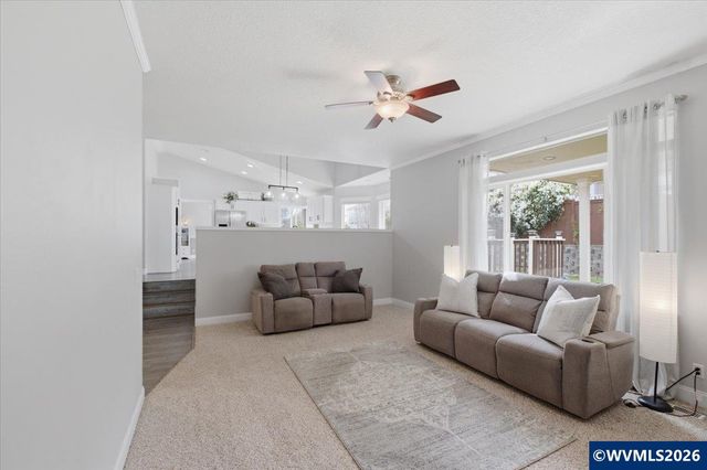 2810 Hoover Av NW, Salem, OR 97304