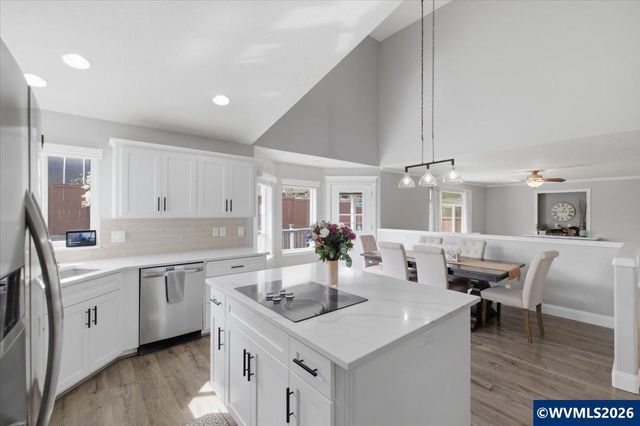 2810 Hoover Av NW, Salem, OR 97304