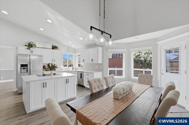 2810 Hoover Av NW, Salem, OR 97304