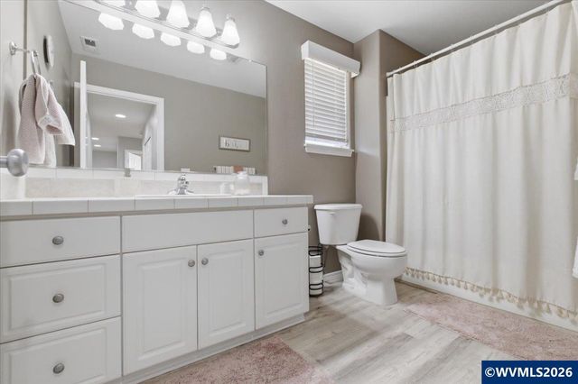 2810 Hoover Av NW, Salem, OR 97304