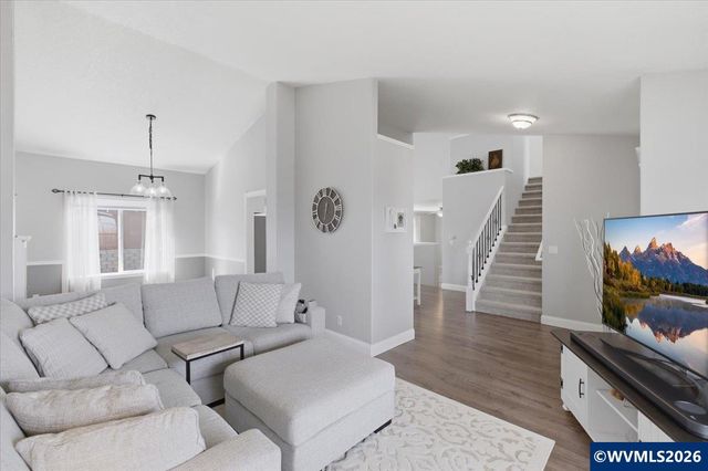 2810 Hoover Av NW, Salem, OR 97304