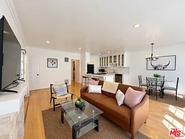 1111 11th Street 9, Santa Monica, CA 90403