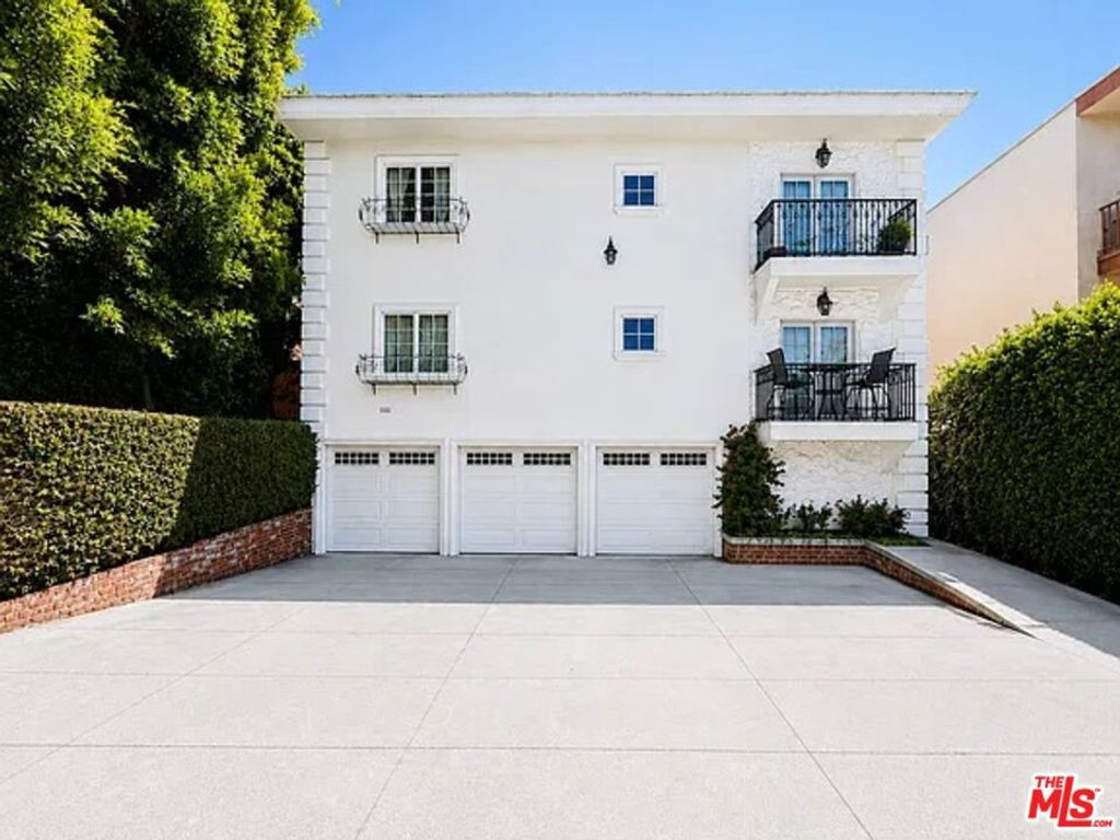 1111 11th Street 9, Santa Monica, CA 90403
