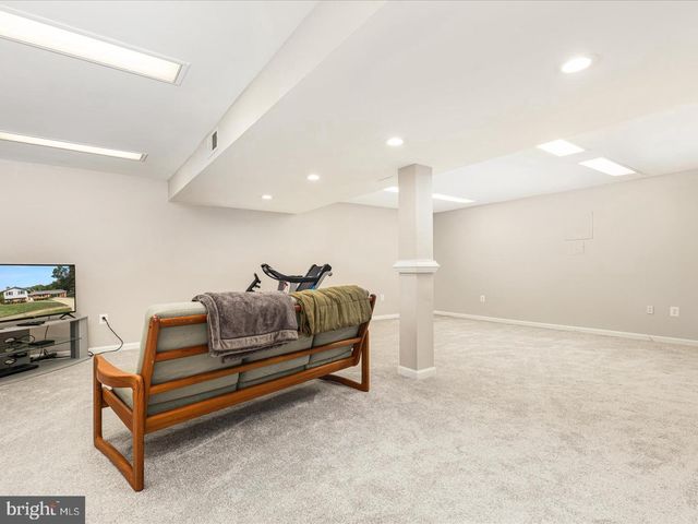 6434 RIVES CT, Springfield, VA 22150