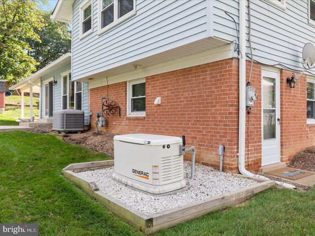 6434 RIVES CT, Springfield, VA 22150