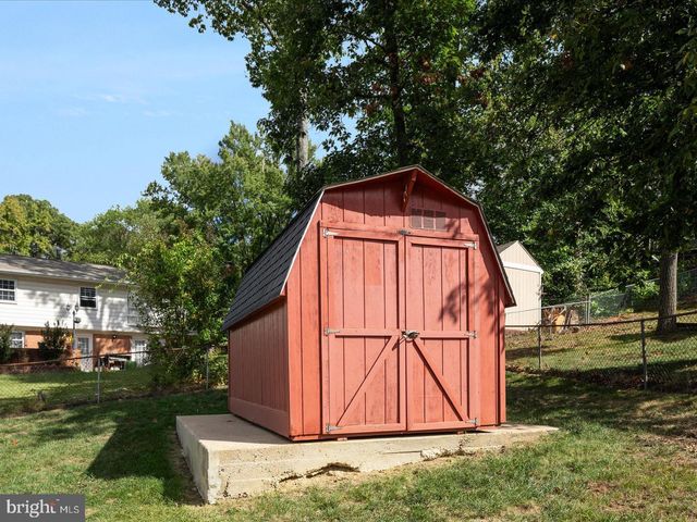 6434 RIVES CT, Springfield, VA 22150