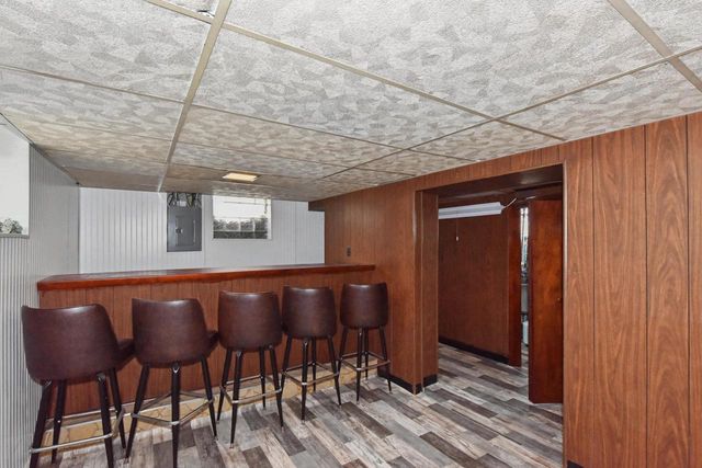 2348 S 84th STREET, West Allis, WI 53227