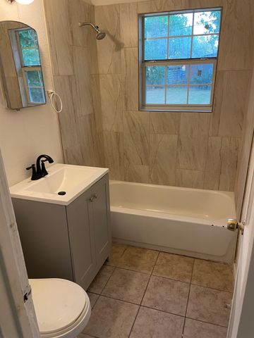 5225 Anzio Road, Houston, TX 77033