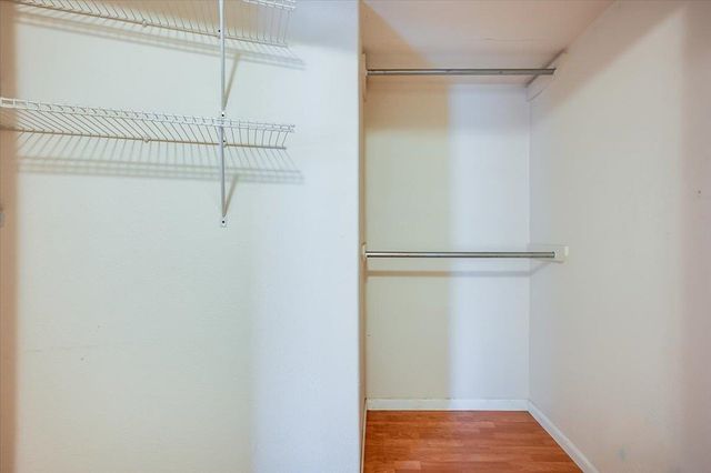 805 E 57th St S, Wichita, KS 67216