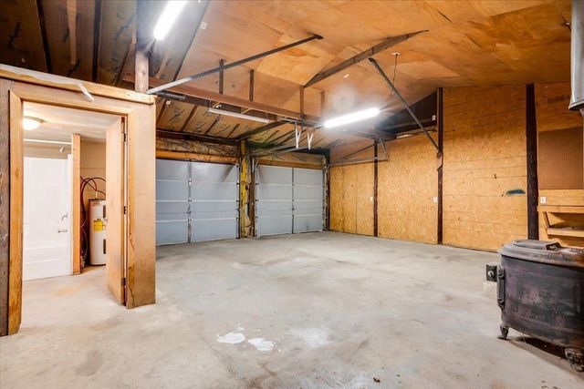 805 E 57th St S, Wichita, KS 67216