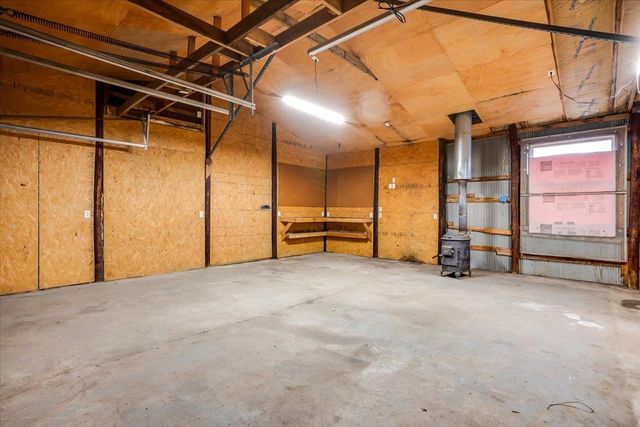 805 E 57th St S, Wichita, KS 67216