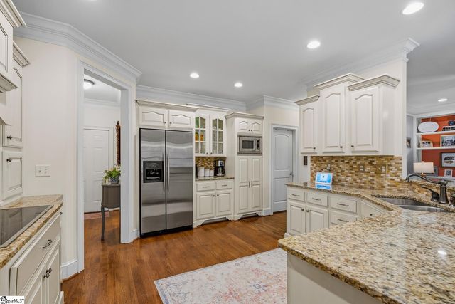 205 Whitworth Way, Simpsonville, SC 29681