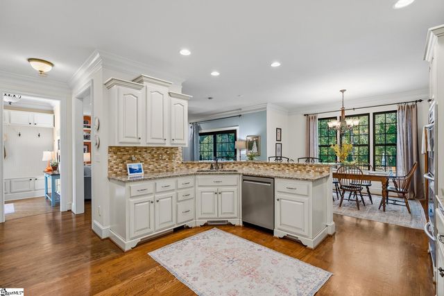 205 Whitworth Way, Simpsonville, SC 29681