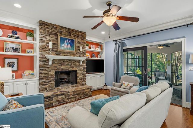 205 Whitworth Way, Simpsonville, SC 29681