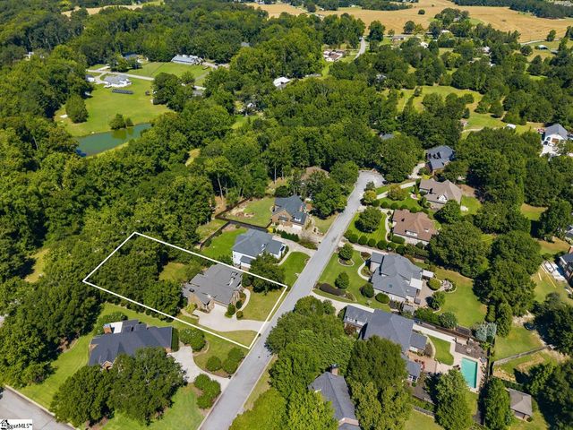 205 Whitworth Way, Simpsonville, SC 29681