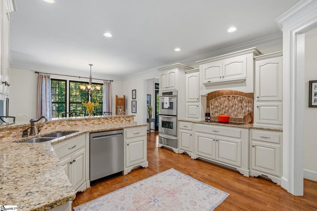 205 Whitworth Way, Simpsonville, SC 29681