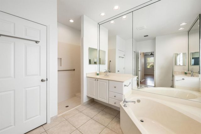 13850 Vía Vittoria, Delray Beach, FL 33446