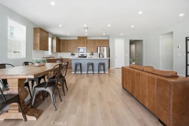 322 Mistyblue Court, Hemet, CA 92543