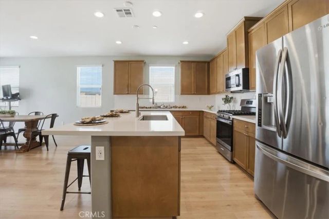 322 Mistyblue Court, Hemet, CA 92543
