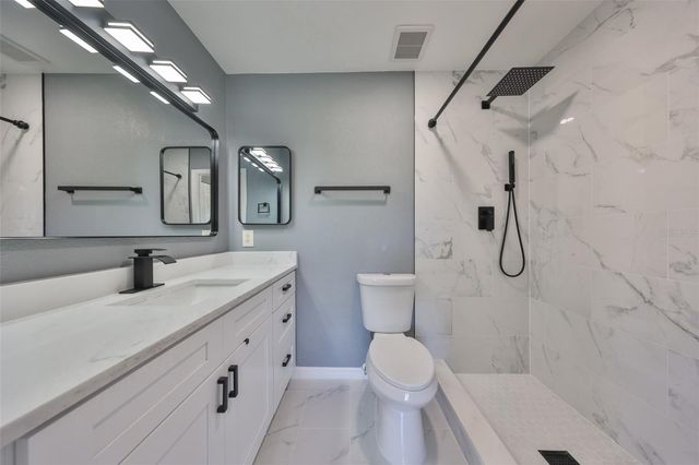 124 GLOUCESTER BOULEVARD 355J, Sun City Center, FL 33573