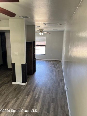 1515 Hamilton Avenue SW, Palm Bay, FL 32908