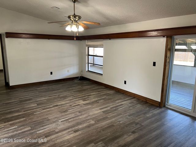 1515 Hamilton Avenue SW, Palm Bay, FL 32908