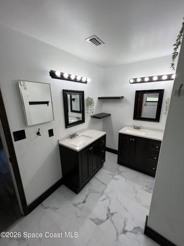 1515 Hamilton Avenue SW, Palm Bay, FL 32908