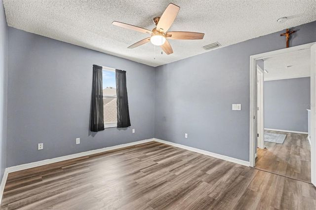 10212 GRANT CREEK DRIVE, Tampa, FL 33647