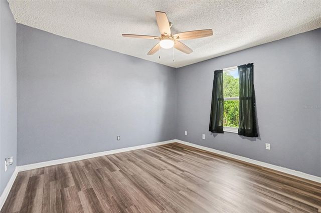 10212 GRANT CREEK DRIVE, Tampa, FL 33647