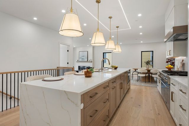 421 E. 6th St TH1, Boston, MA 02127
