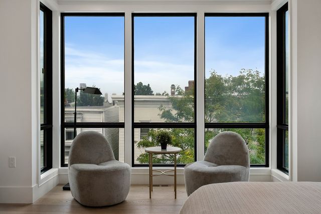 421 E. 6th St TH1, Boston, MA 02127