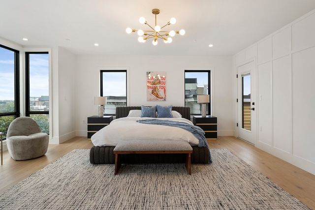 421 E. 6th St TH1, Boston, MA 02127