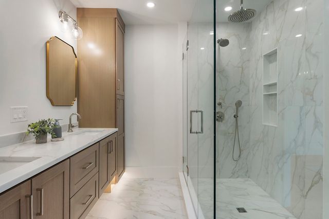 421 E. 6th St TH1, Boston, MA 02127